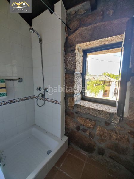 Foto 12a8cee8-ee25-440d-af72-42f56ea4fc60. Casa amb calefacció aparcament a Coles