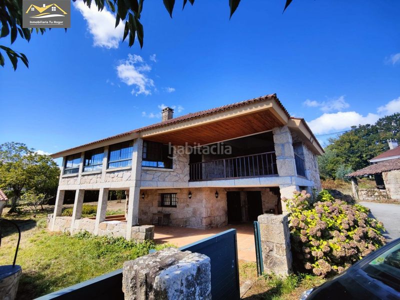 Foto 650ed13a-d425-40a2-bfec-06dfa4fe9bf8. Casa amb calefacció aparcament a Coles