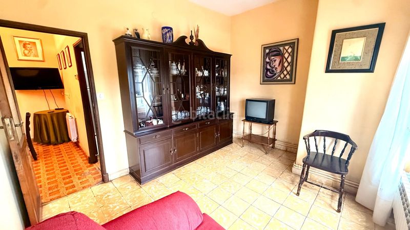 Foto 657f8c37-a3a8-41e1-8420-66b75d2790b4. Casa amb calefacció a San Francisco Ourense