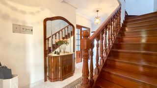 Casa a Barbadás. Adosado en venta en barbadas con 5 habitaciones 3 baños 2 planta