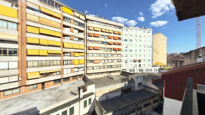 Foto 00b6dba4-c9bc-4339-8fbb-aab9623d6b1d. Pis amb calefacció aparcament a Centro Ourense