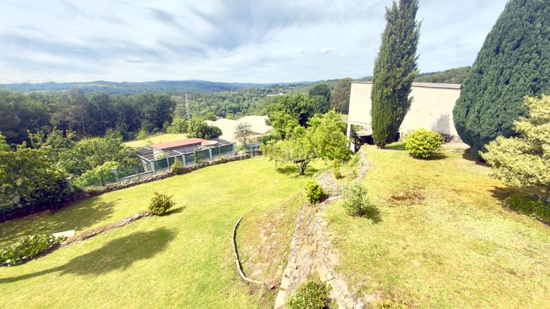 Foto a5dc9c8f-1c42-4716-8dcf-62e015a103ee. Casa amb calefacció aparcament a Amoeiro