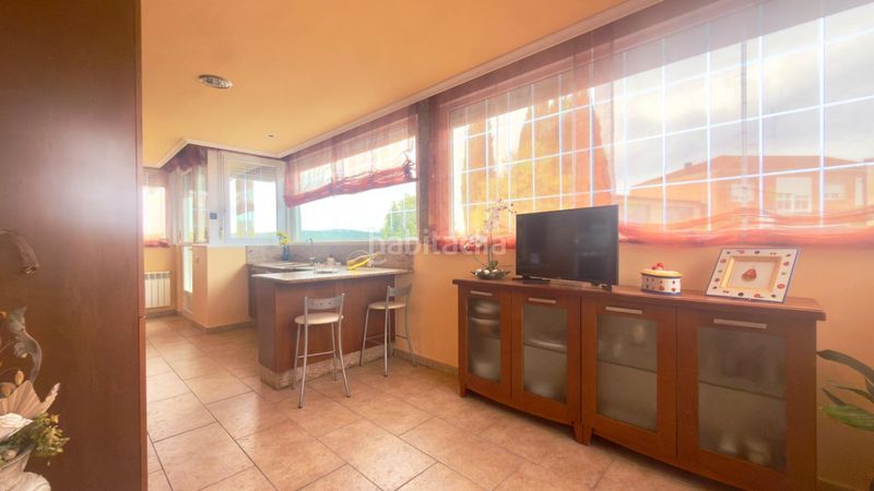Foto b1b8a5d0-e4df-47b7-b345-e8ff949c03c3. Casa amb calefacció aparcament a Amoeiro