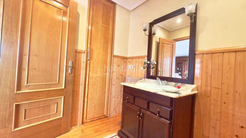 Foto d4c71aa9-6953-4242-a5e3-ed932585dd06. Casa amb calefacció aparcament a Amoeiro