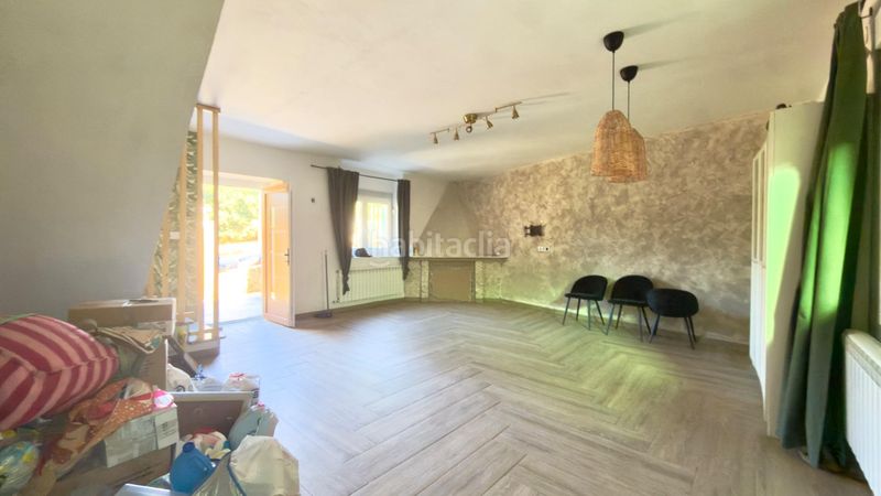 Foto f06c57eb-ff43-439a-9237-a40634d40079. Casa amb calefacció a Vilamarín