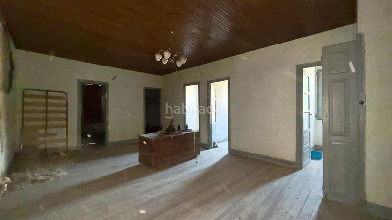 Foto 2145c269-4c13-4c24-8a62-3f9d9e766ed5. Casa  de piedra registrada para rehabilitación integral en a merca cerca de las piscinas municipales en Merca (A)