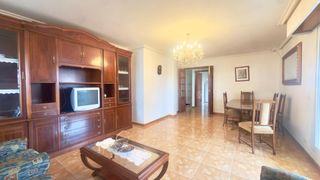 Pis  Calle vicente risco. Piso de 4 dormitorios con terraza esquinera de 35 m2  centro vil