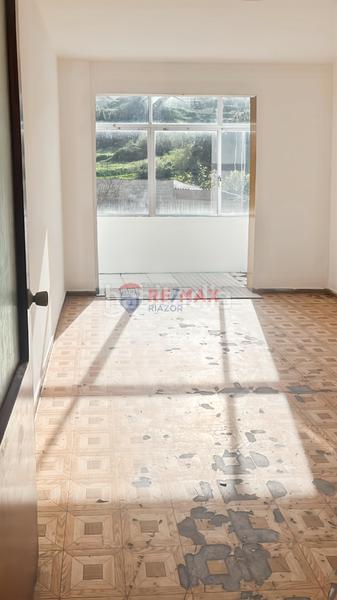 Foto b233152c-cfd0-4b20-a7ee-43915c6a88fd. Piso en avenida arcadio pardiñas 136 ¡gran oportunidad para reformar a tu gusto! en Burela