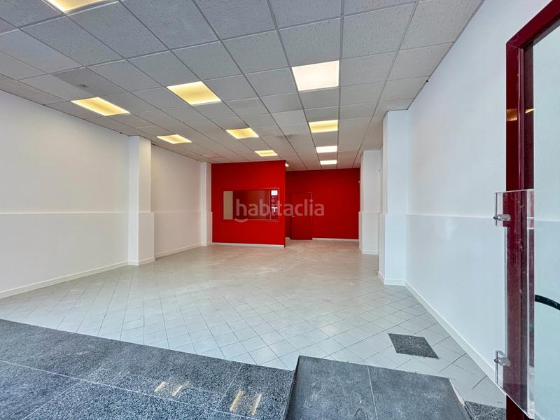 Foto d0326c18-41dc-4d85-b972-8aa86a0e7320. Lloguer local comercial a rúa alcalde lens 21 a Agra del Orzán - Ventorrillo Coruña (A)