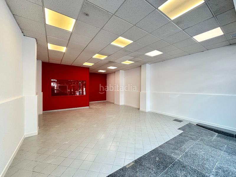 Foto 085263ab-a8a3-4e6c-ae8e-bfc980be7340. Rent business premise in rúa alcalde lens 21 in Agra del Orzán - Ventorrillo Coruña (A)