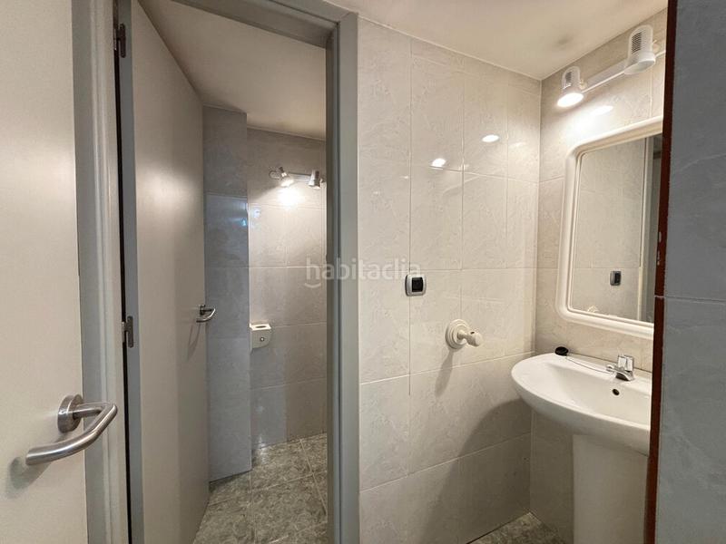 Foto e48213c4-4ef2-403f-9f49-69431024f3b1. Rent business premise in rúa alcalde lens 21 in Agra del Orzán - Ventorrillo Coruña (A)