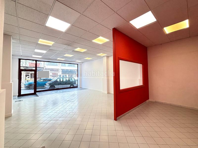 Foto fd4a12b9-47c6-48cc-9131-34c33c31eb71. Rent business premise in rúa alcalde lens 21 in Agra del Orzán - Ventorrillo Coruña (A)