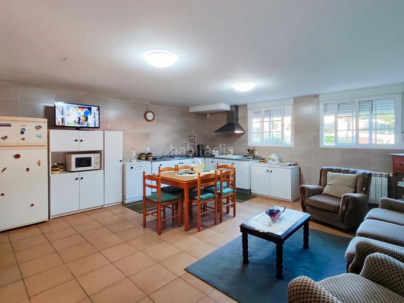 Foto 476e5f7e-a41d-4698-aaaf-5ddc19fa4c4a. Maison avec chauffage parking dans Cambre