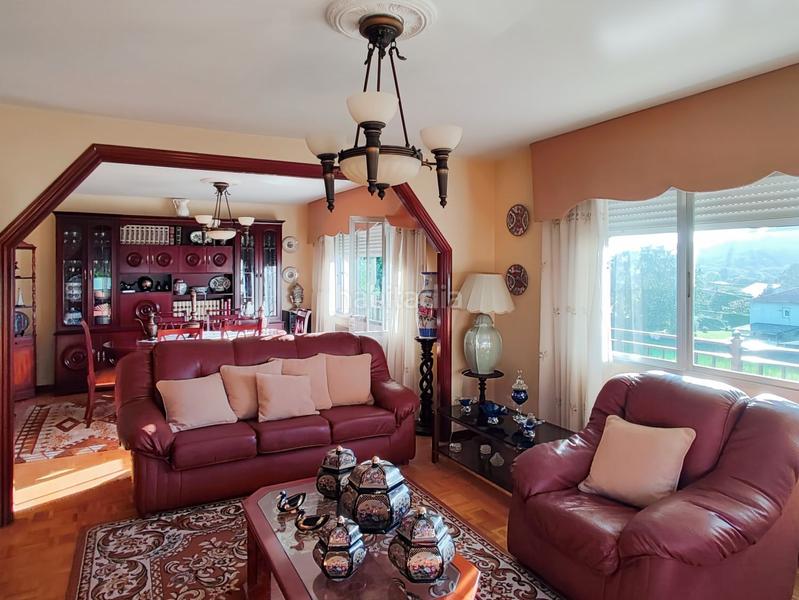 Foto 6e0877f5-3886-4dd0-bdfb-f404f2d2f162. Maison avec chauffage parking dans Cambre