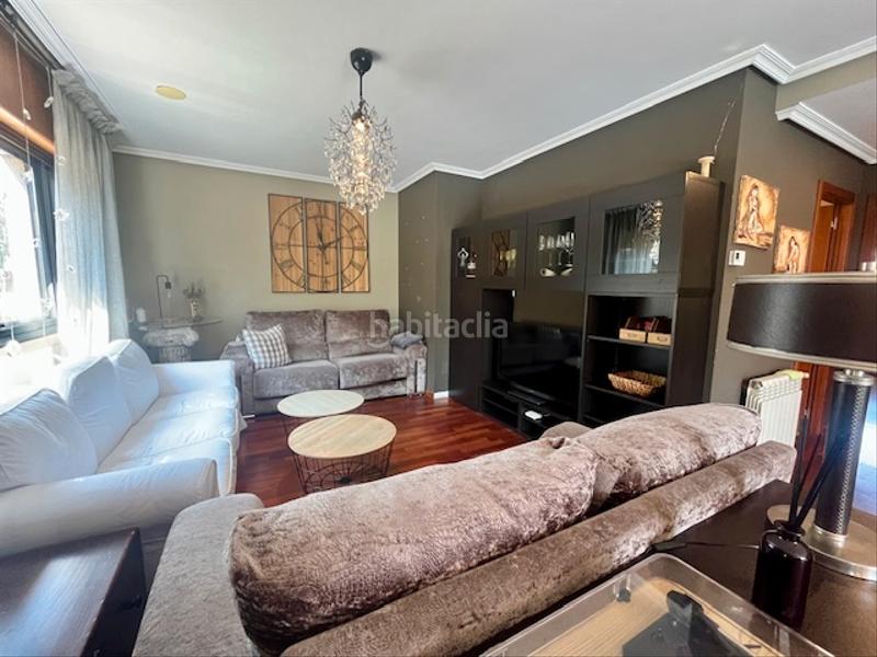 Foto 21df2739-5fc2-4983-857d-64fdafbd5d19. Chalet in rúa cruz de arriba 12 in A Malata - Catabois - Ciudad Jardín Ferrol