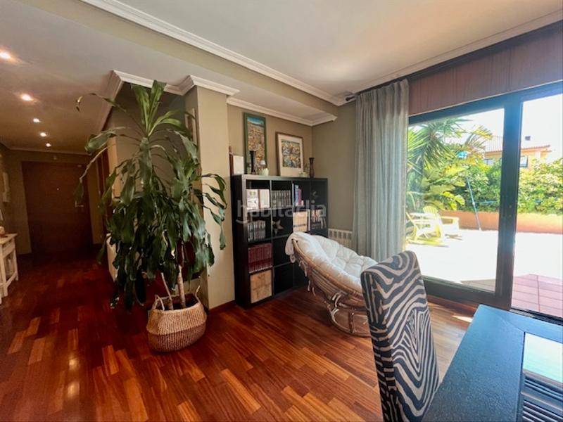 Foto c4b0e8aa-b216-40ca-8651-fa9a95e13ea0. Chalet in rúa cruz de arriba 12 in A Malata - Catabois - Ciudad Jardín Ferrol