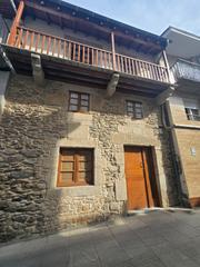 Towny house in Rúa grande 13. Casa pareada en venta en celeiro - un hogar de ensueño