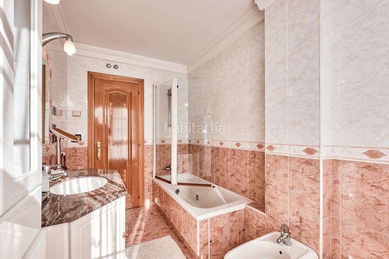 Foto 496ec3e2-4ed1-4b63-8b18-585ab927ed30. Duplex in paseo ronda 30 in Riazor - Visma Coruña (A)