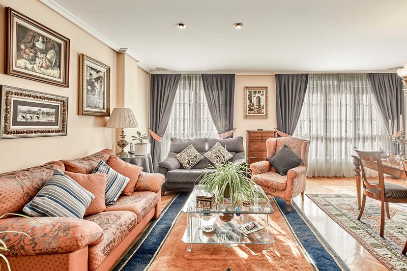 Foto 9719ac6f-2d3d-4259-a91d-1f4e6fb159f6. Duplex in paseo ronda 30 in Riazor - Visma Coruña (A)