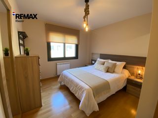 Pis a Lalín. Amplio piso de 3 habitaciones con 2 plazas de garaje incluidas e