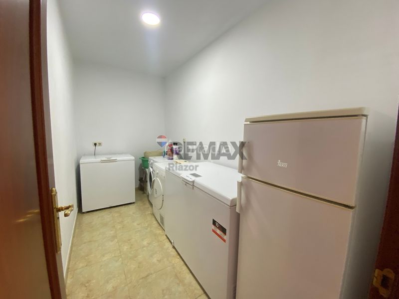 Foto 19f24ef8-8d38-4f70-afb0-1b3020f87889. Casa amb calefacció aparcament a Lalín