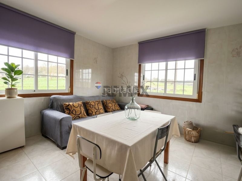 Foto 69832b5b-e716-4c37-8148-cc3836537108. Casa amb calefacció aparcament a Lalín