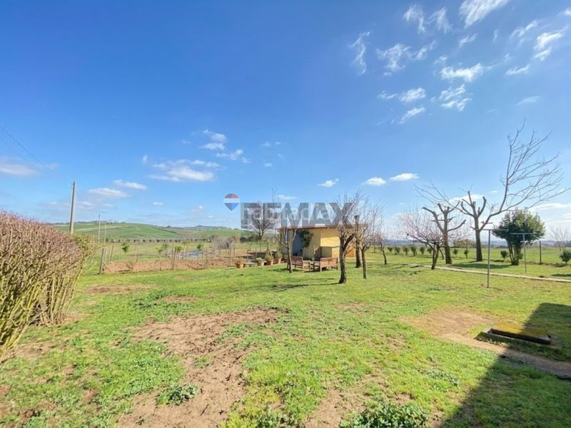 Foto 7a5131b8-766e-423c-b9f8-88eb737fd315. Casa amb calefacció aparcament a Lalín