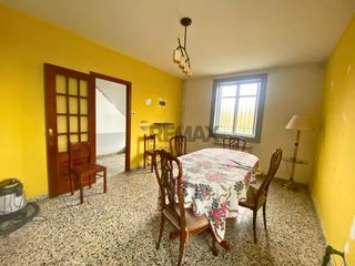 Xalet  Lugar fondo do viso o-lagartons. Casa de 2 plantas y gran parcela en a estrada (pontevedra)