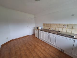 Casa a Cerceda. Casa independiente con 1.394 m² de parcela urbana y posibilidad