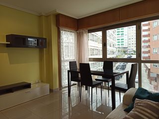 Pis  Travesía la gaiteira. Piso todo exterior orientación al sur.  dos dormitorios, 2 baños
