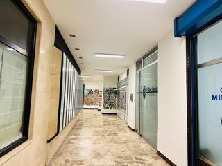 Local Comercial en Calle Federico Tapia