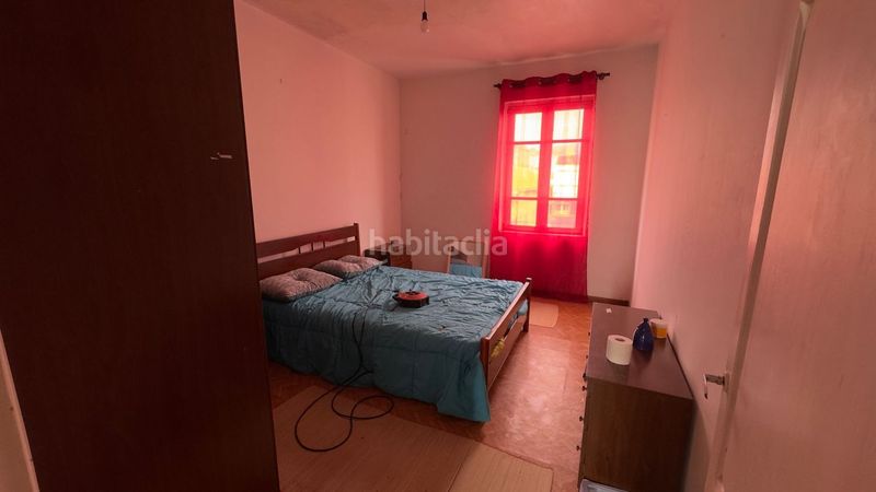 Foto f23b8e7a-c5a0-4e03-b1c5-cb274807f310. Edificio en Fene