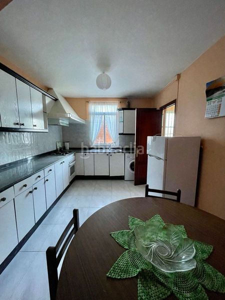Foto 218b36c1-7f46-4ce3-ae74-6037a014ae69. Chalet in av del almte pedro fernández martín 1 in Valdoviño