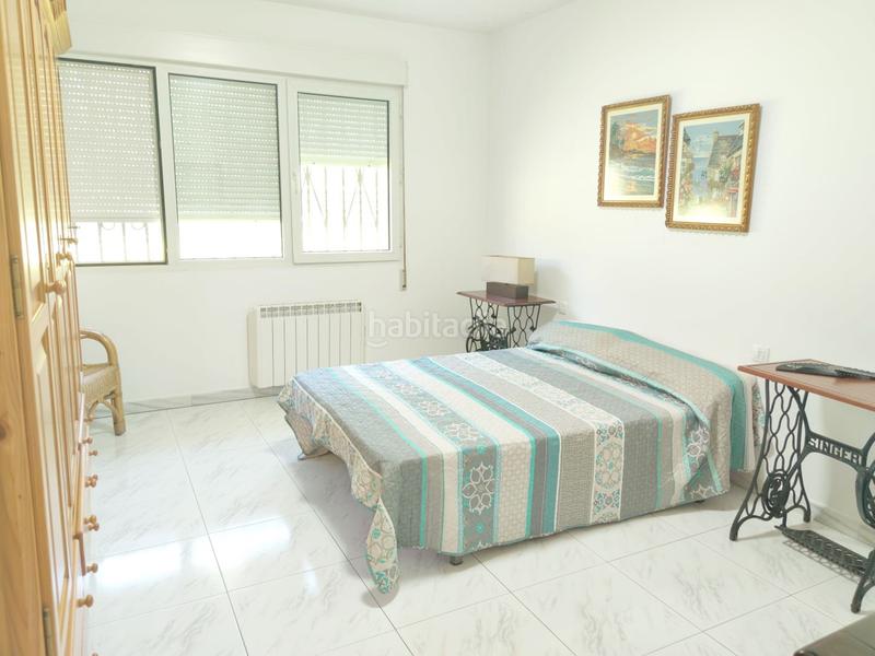 Foto 74c58145-2143-4318-8529-d80751e3a0fa. Chalet casa unifamiliar con terreno en serantes. en Ferrol