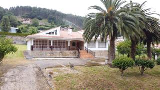 Chalet  Serantellos ncleo. Casa unifamiliar con terreno en serantes.