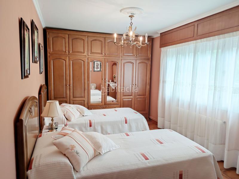 Foto 573f13c3-8bfd-4a0c-b634-0685a46a9846. House with heating parking in Alto del Castaño Narón