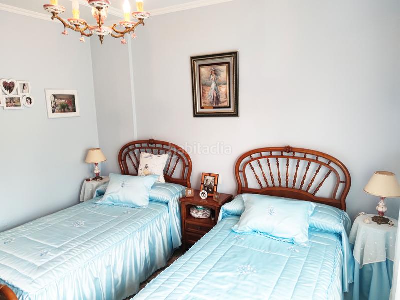 Foto 79195944-5f09-44e9-8a84-5d9834b3cd98. House with heating parking in Alto del Castaño Narón