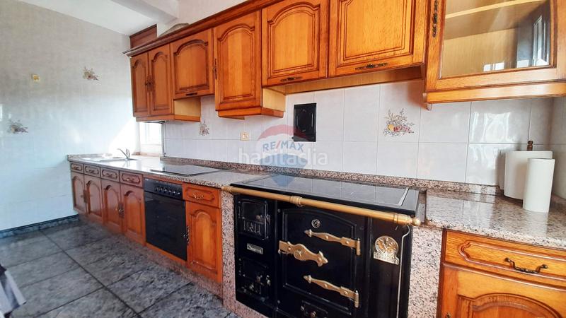 Foto 7374c197-dc64-4dd4-ab8b-f2032b632ab6. Casa amb calefacció aparcament a Pontedeume