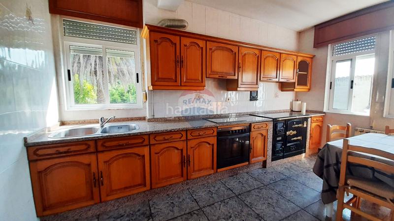 Foto b3de7514-3e2c-4a30-b366-5b6fc29c52ba. Casa amb calefacció aparcament a Pontedeume