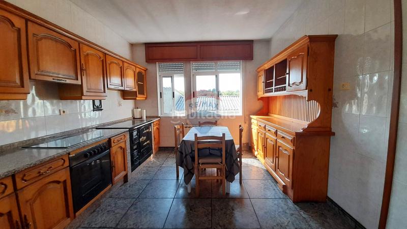 Foto bd5ea262-df1d-482e-8b85-ba77aecf9b80. Casa amb calefacció aparcament a Pontedeume