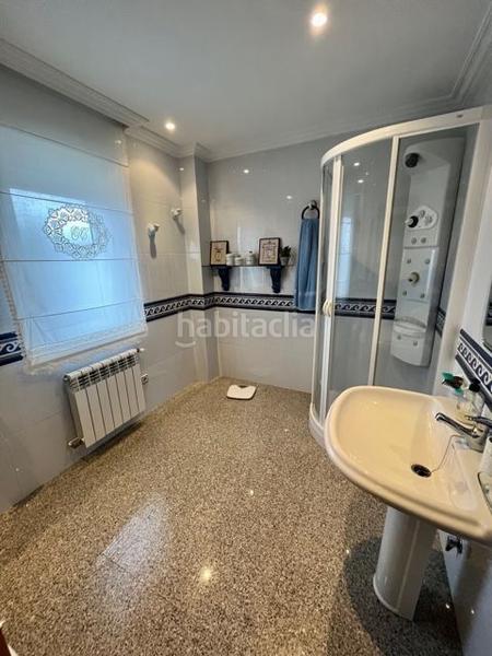 Foto a257fe80-787c-410d-918a-34450004e60f. Xalet a rúa bacorelle 10 a Valdoviño