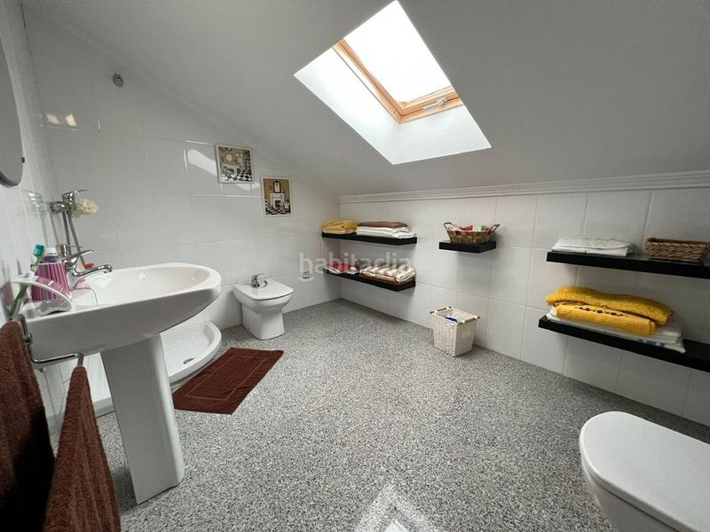 Foto ba0666da-20e2-4d78-8026-6296b9994fd2. Xalet a rúa bacorelle 10 a Valdoviño