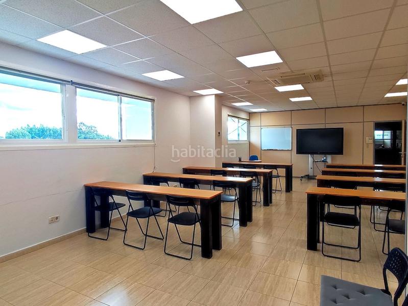 Foto a0a0a1fd-fc88-45be-8e3d-93666078741b. Bâtiment à usage industriel dans Almeiras Culleredo