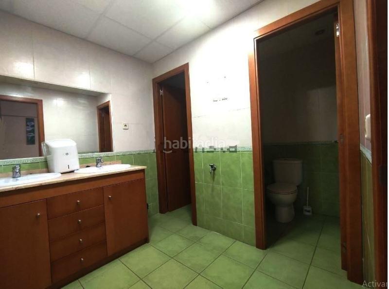 Foto bd3f466a-ce54-463e-bc86-ce30c7be4ea0. Bâtiment à usage industriel dans Almeiras Culleredo