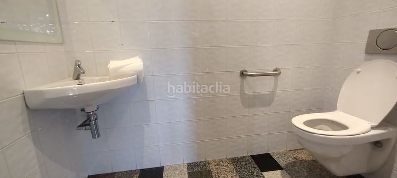 Foto adfd12be-4b2d-4427-a204-f7992a36cae2. Local comercial a Piñeiros - Freixeiro Narón