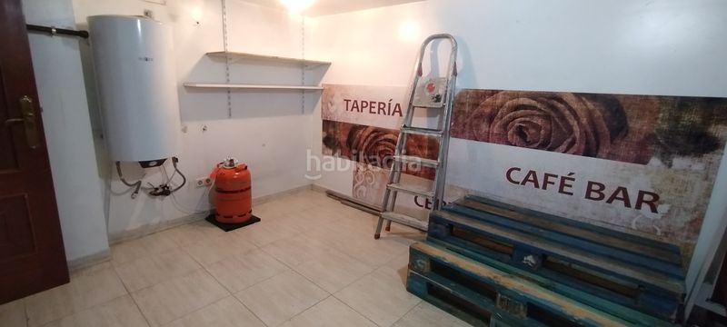 Foto b5b1e32f-d9ad-4c63-9214-e8fe90f68414. Local comercial a Piñeiros - Freixeiro Narón