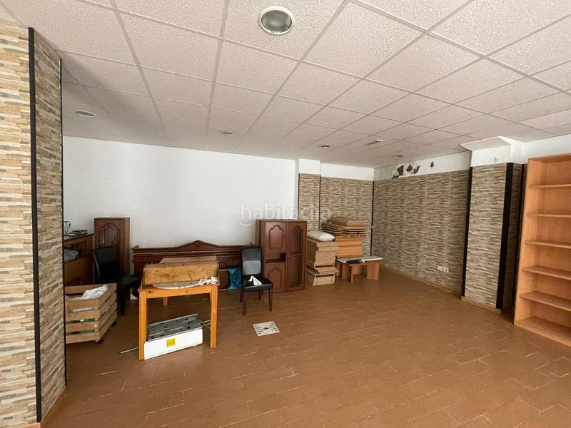 Foto 1aefb1ac-899d-4c3a-b1c4-1f9af65e7da9. Local comercial en rúa río mandeo 7 precioso local con gran escaparate en Ferrol