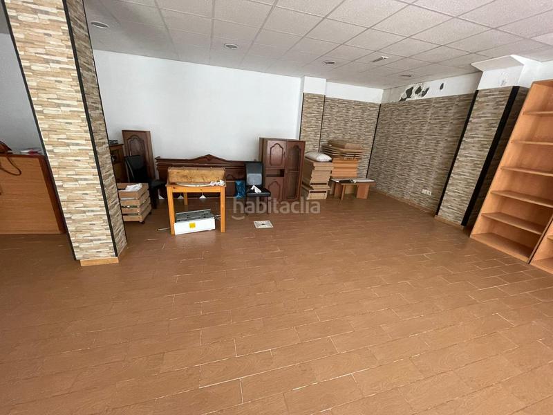 Foto 82ca5b97-8a56-4f58-884a-2f3a821849fc. Local comercial en rúa río mandeo 7 precioso local con gran escaparate en Ferrol