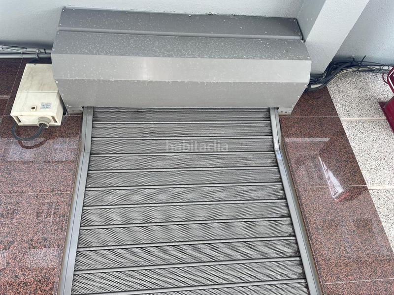 Foto bd7aad17-4c3c-4fdb-8543-de26c6a197a4. Local comercial en rúa río mandeo 7 precioso local con gran escaparate en Ferrol