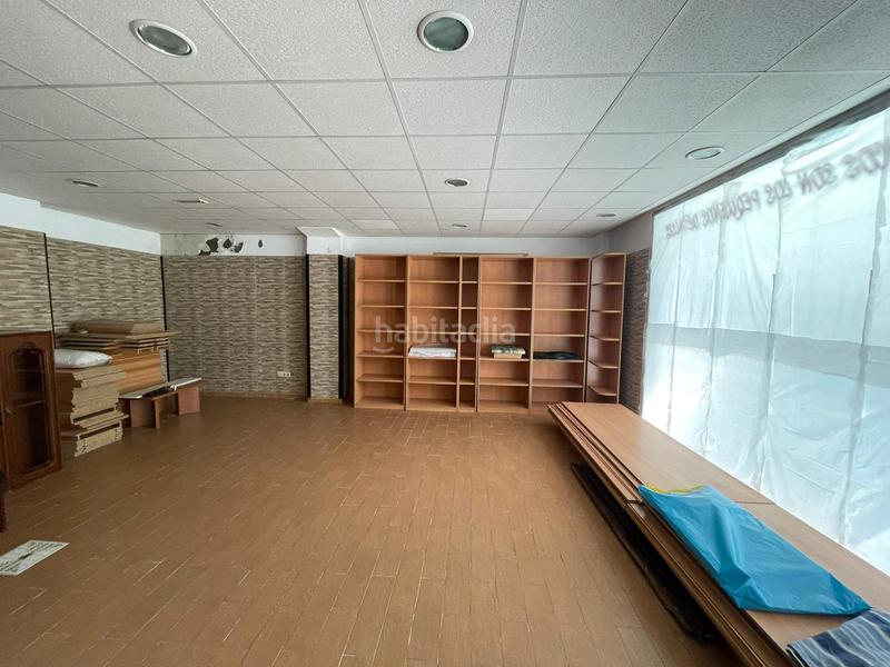 Foto df3b6f57-bea5-44c5-8f1b-1c74520fa1b2. Local comercial en rúa río mandeo 7 precioso local con gran escaparate en Ferrol